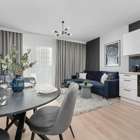 Eleganckie We Wroclawiu Z Parkingiem I Biurkiem Do Pracy Zdalnej By Renters * Wroclaw