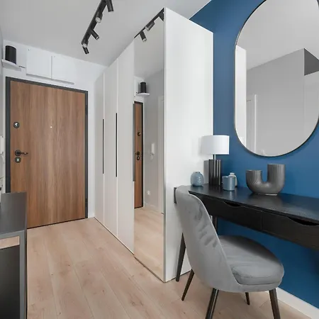 Apartment Eleganckie We Wroclawiu Z Parkingiem I Biurkiem Do Pracy Zdalnej By Renters *