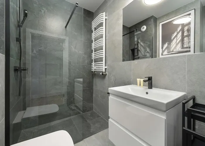 Eleganckie We Wroclawiu Z Parkingiem I Biurkiem Do Pracy Zdalnej By Renters *